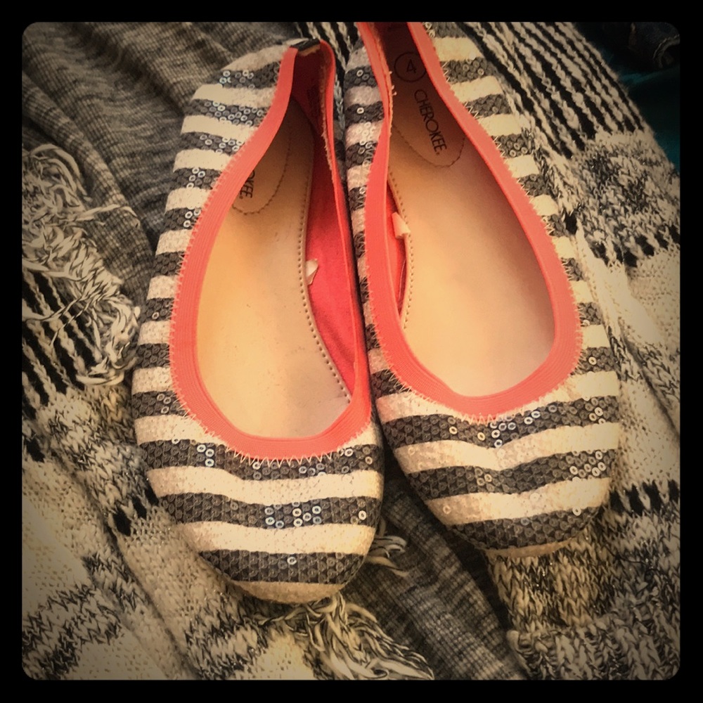Girls’ Size 4 Sequin Flats
